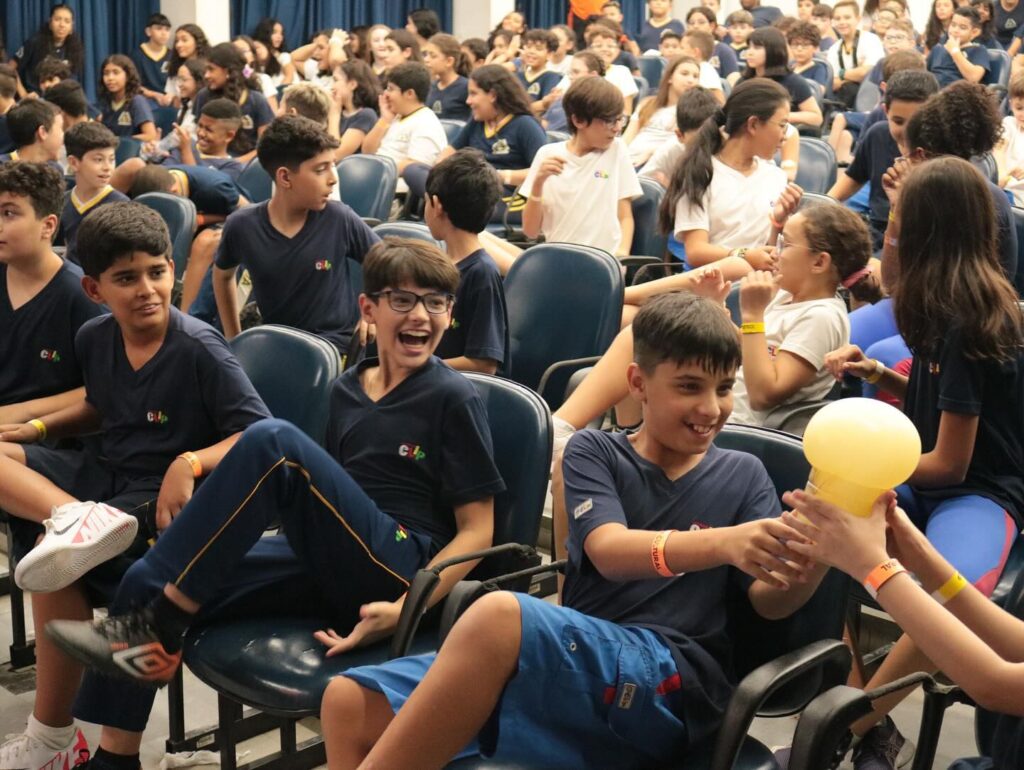 Instagram post from colegioclip. This post is in position 2.