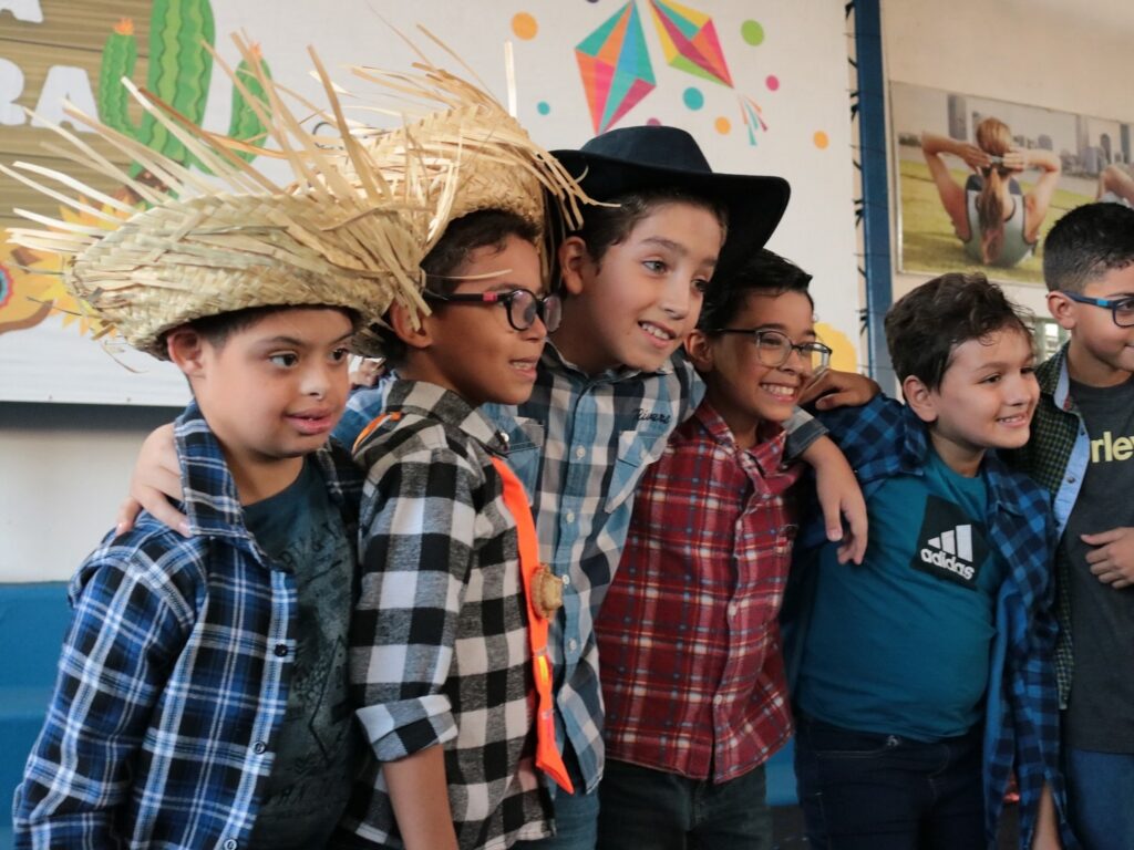 Instagram post from colegioclip. This post is in position 1.