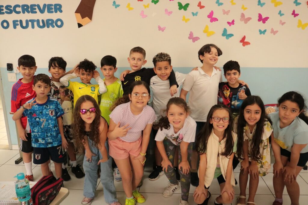 Instagram post from colegioclip. This post is in position 4.