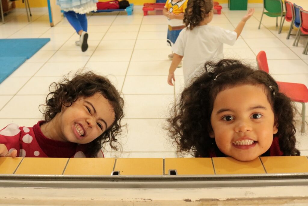 Instagram post from colegioclip. This post is in position 14.