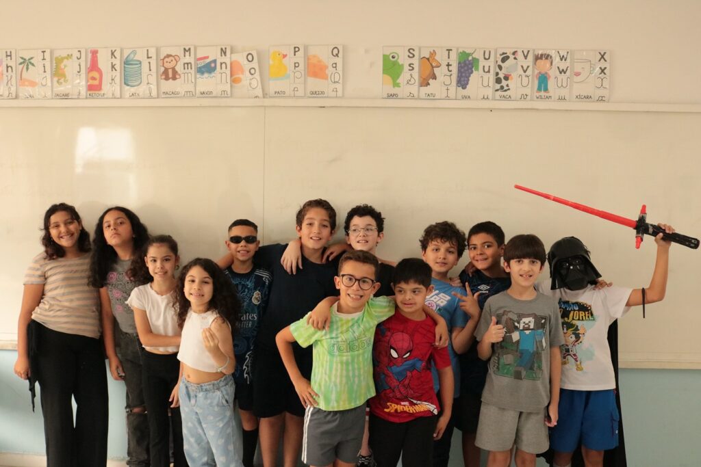 Instagram post from colegioclip. This post is in position 11.