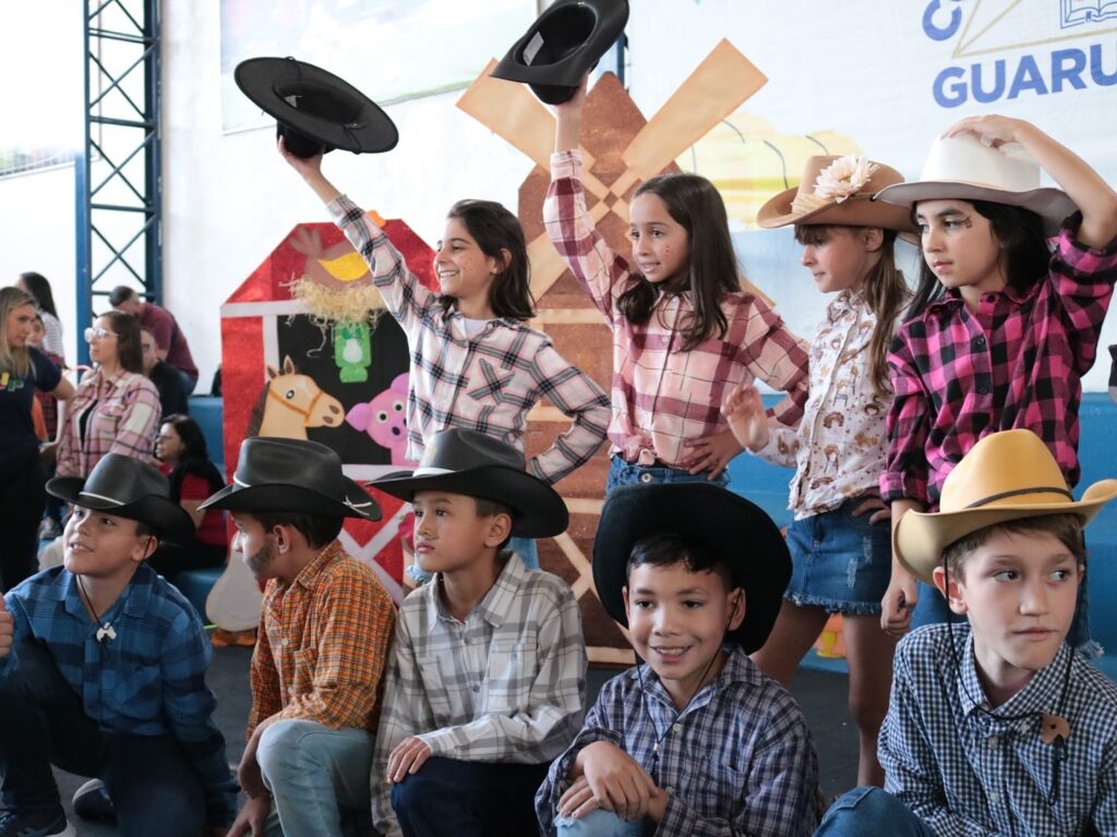 Instagram post from colegioclip. This post is in position 5.