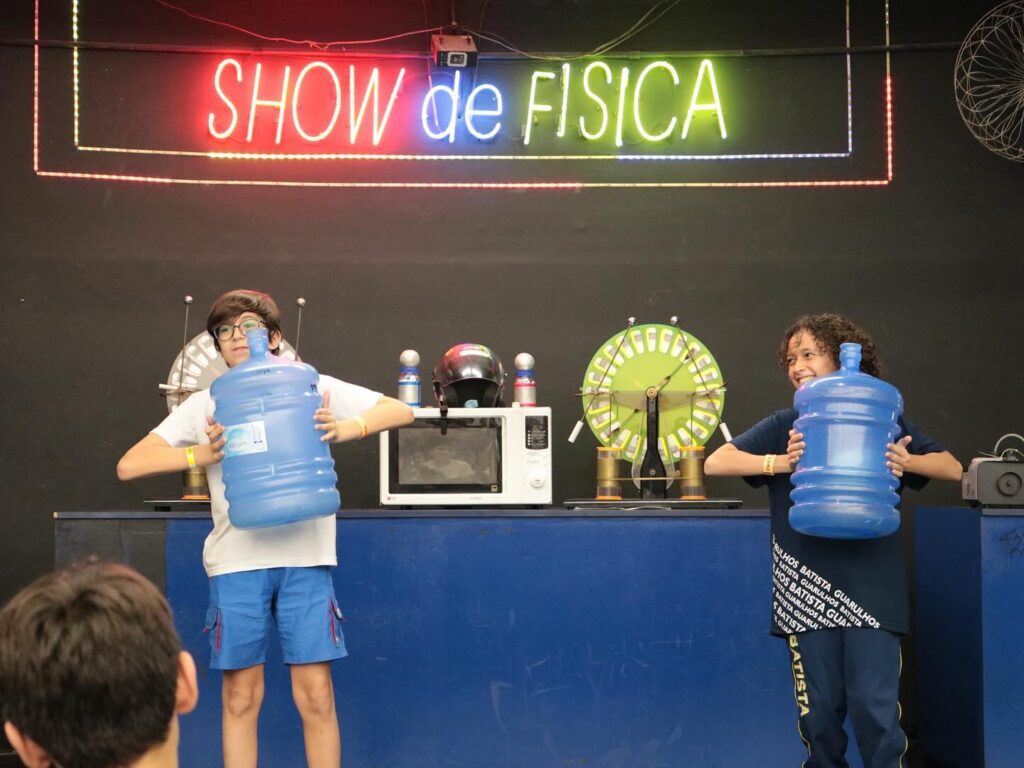 Instagram post from colegioclip. This post is in position 5.